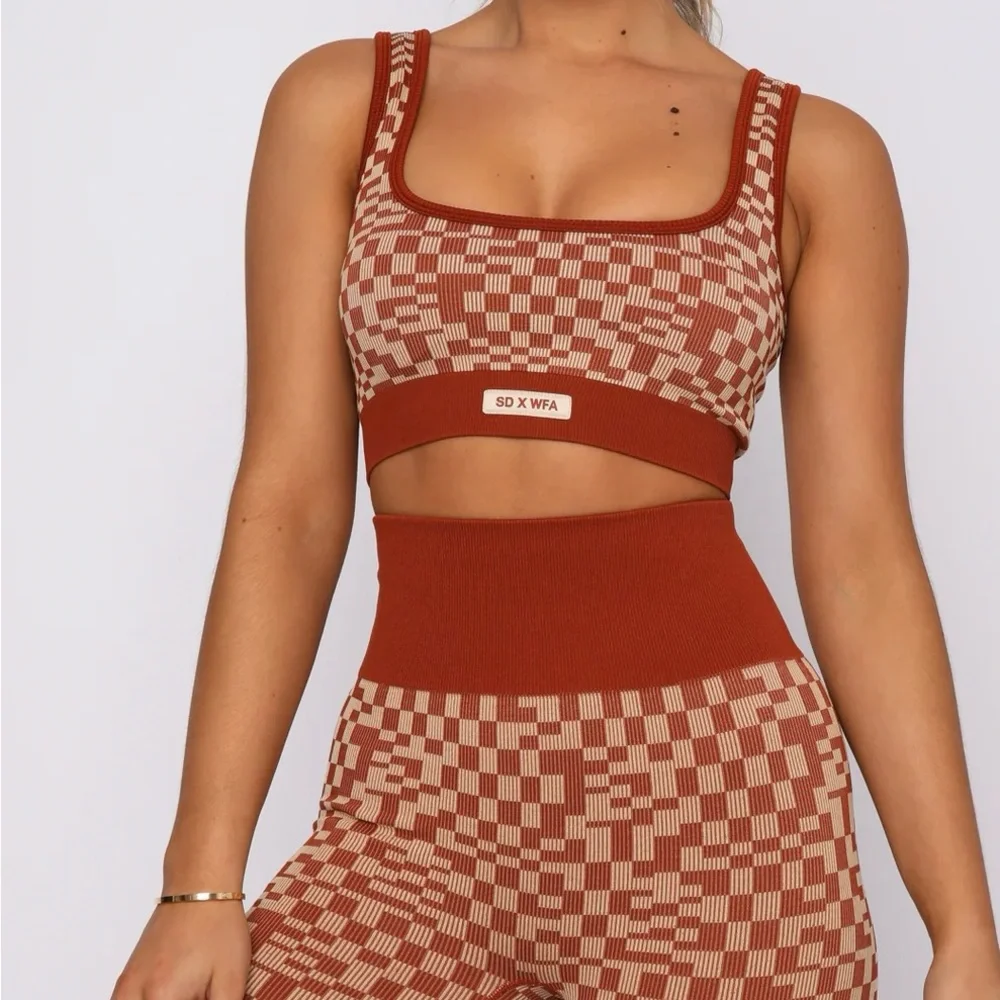 Whitefox x Sarah’s Day The Mojave Seamless Sports Bra Burnt Clay Mirage - Picture 1 of 7